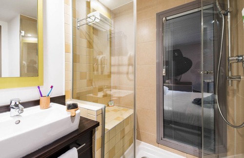 Quartier du Port Hotel | ibis Styles Nice Vieux Port