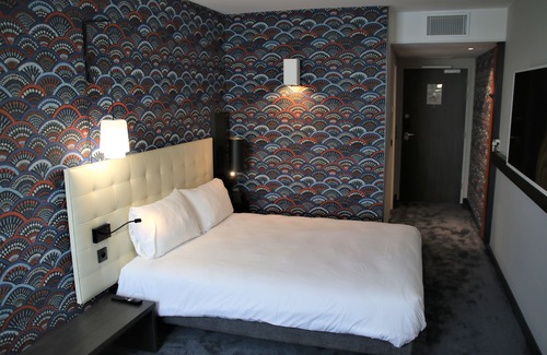 Puteaux Hotel | ibis Styles Puteaux Paris La Defense