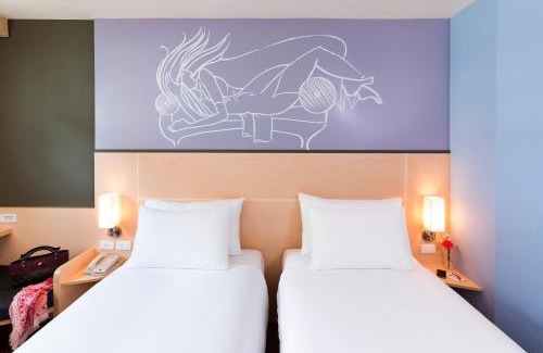 Vientiane Hotel | ibis Vientiane Nam Phu
