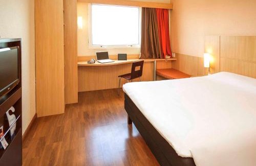 Triangulo das Bermudas Hotel | ibis Vitoria Praia do Canto