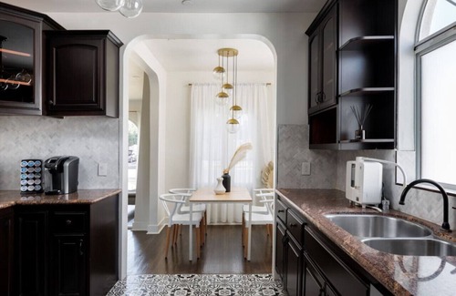 Alhambra House | Iconic LACasita| *FoodieBobaliciousCity* Mins2DTLA
