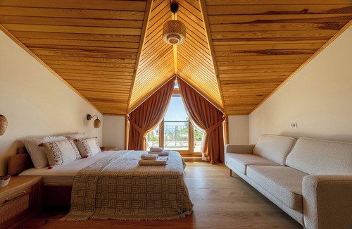 Zeytinli House | Ida Trio