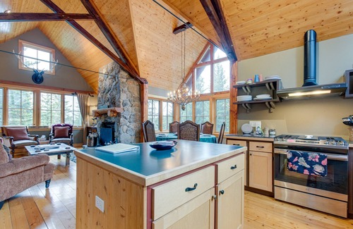 Saint Mary's House | Idaho Springs Home w/Amazing Mountain Views!