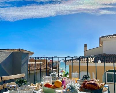 Moraira Town Centre Apartment | Ideal Ático-Duplex Deluxe, vistas al mar, Moraira.