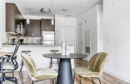 Assembly Square Apartment | Ideal Assembly Row 1BR w/Gym, W/D, near Assembly T stop, by Blueground