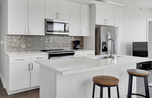 Five Points Apartment | Ideal Five Points 2BR w/ Pool & Gym, walk to Union Station, by Blueground