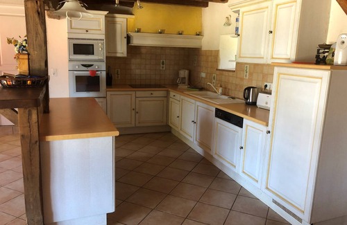 Miers House | Ideal for bringing families, friends and riders together! Swimming pool, space and calm.