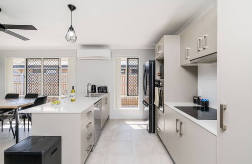 Eli Waters House | Ideal for Tradies and Nurses