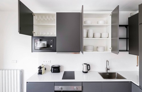 Ibiza Apartment | Ideal Ibiza 2BR w/Doorman & A/C, nr Retiro Park, by Blueground
