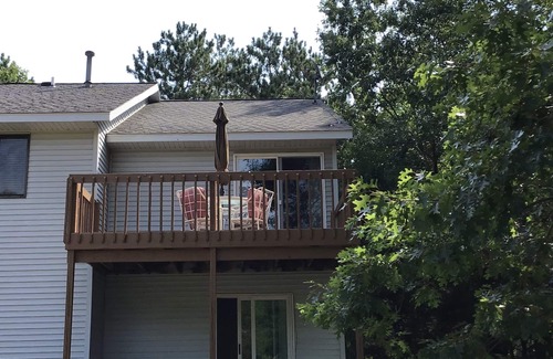 Saugatuck House | IDEAL Location in Saugatuck - 2 minutes to Downtown & Blue Star Trail @ Frt Door