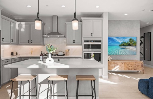 Chino House | Ideal modern style home 4bd/3ba