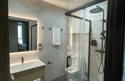 Parla Apartment | Ideal Studio: Between Madrid, Toledo and Warner Park 4.4