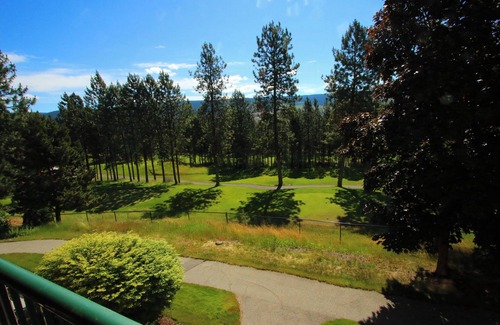 Quail Ridge Apartment | Ideal Studio Near The Airport! (203B)