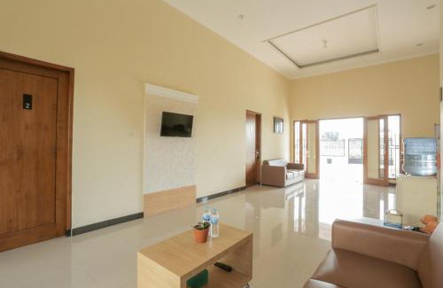 Banjarsari House | IDR Green Guest House Syariah Mitra RedDoorz