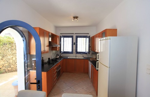 Gavalochori House | Idylic traditional property with private pool in central village location