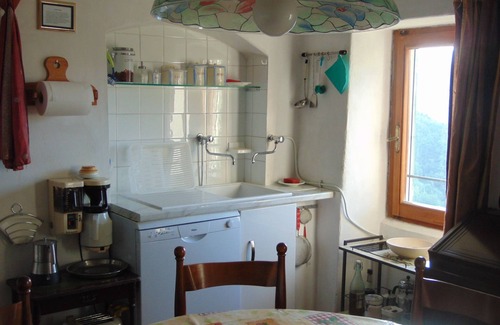 Badalucco Apartment | Idyll. Vacation herrl. View, tranquility, nature, garden with jacuzzi