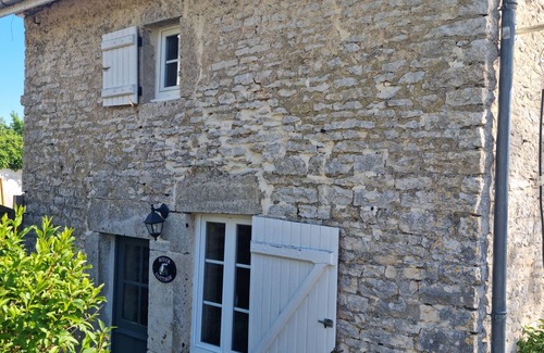 Boudreville Cottage | Idyllic 16th Century Stone Cottage.