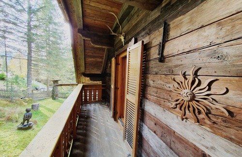 Bad Kleinkirchheim Apartment | Idyllic cabin with sauna