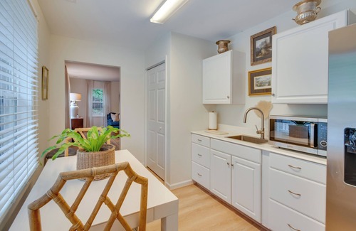 Cave Spring Apartment | Idyllic Cave Spring Studio w/Patio & Fire Pit!