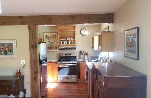 Town of White Creek House | Idyllic Farm Cottage