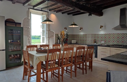 Castelsagrat House | Idyllic farmhouses on a 1.5ha estate with amazing valley views and private pool