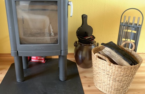 Fasalt House | Idyllic holiday home near Örkelljunga, sun terrace, wood-burning stove, forests and lakes