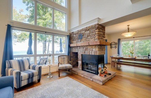 Montross House | Idyllic Montross Vacation Rental Home with Views