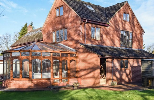 Hethel Cottage | Idyllic views, yet close to amenities and places of interest to explore.