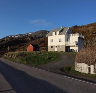 Flakstad House | Idyllisk feriehus i Lofoten
