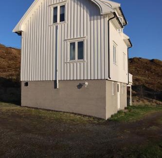 Flakstad House | Idyllisk feriehus i Lofoten