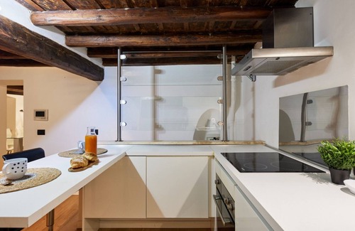 Rome City Centre Apartment | iFlat | Marvellous home near Via del Corso