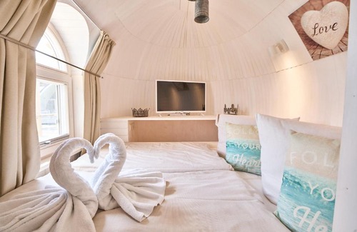 Parey Boat Rental | Iglu Camp Fachbach