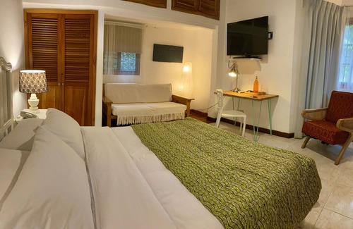 San Eduardo Bed & Breakfast | Iguanazu Bed & Breakfast