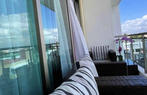 Evaristo Morales Apartment | IIIUUYIYUTYIII