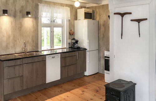 Brekke House | Ikjefjord by Interhome