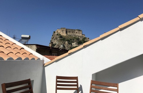Scilla Apartment | Il Castello apartment