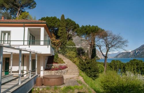Malgrate House | Il Cubetto Antesitum