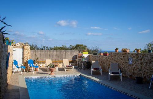 Xaghra Bed & Breakfast | Il figolla farmhouse