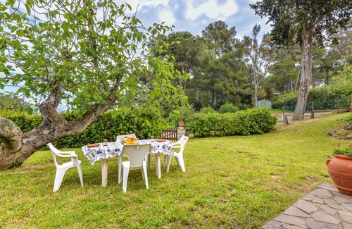 Capo D'arco Apartment | Il Giardino by Interhome