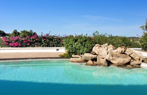Liscia di Vacca Apartment | Il Giardino Degli Oleandri Bilo