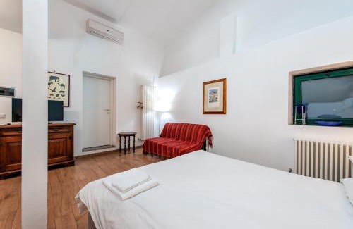 Quartiere XI Portuense Apartment | Il Giardino Dell'Argano Rosso