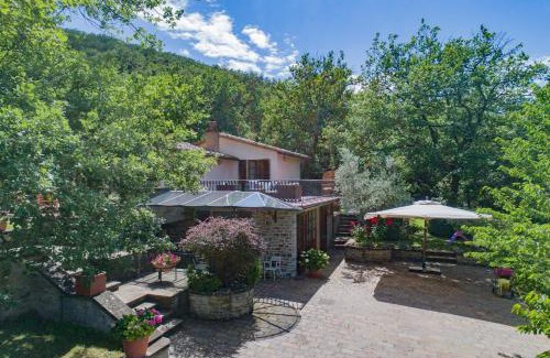 Pieve di Chio Villa | Il Giardino delle Giare