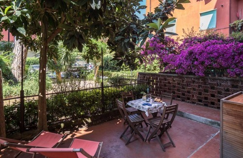 Cinque Terre Apartment | Il Giardino di Ada Ground Floor Studio with AC and Patio