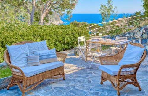 Valle Santa Apartment | "Il Giardino Sul Mare", garden on the sea, sea-view, comfortable for 4 people, Levanto