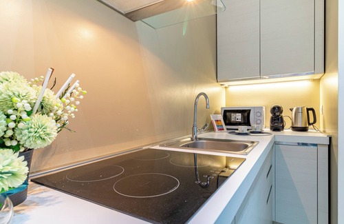 Vimercate Apartment | Il quadrato blu - One Bedroom Apartment, Sleeps 4