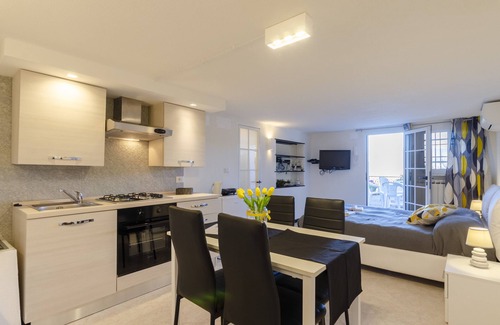 San Lorenzo della Costa Apartment | "Il Rifugio di San Massimo" splendid apartment at the ground floor