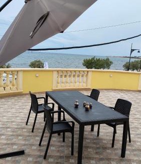 Torre Ovo House | Il Risveglio delle Onde