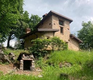 Tavernole sul Mella Apartment | Il Roccolino- Antica casa nel bosco