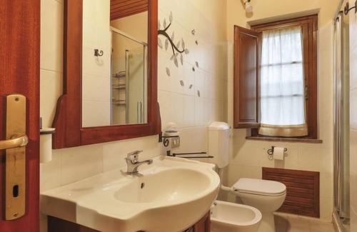 Cascine-La Croce House | Il Rustico by Interhome