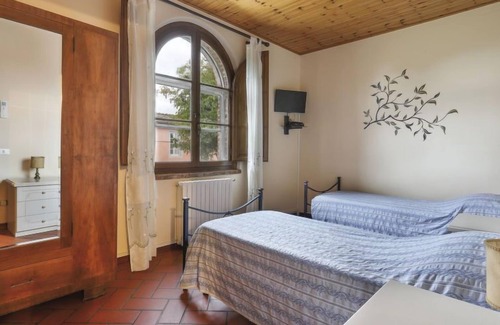 Cascine-La Croce House | Il Rustico by Interhome